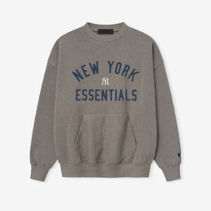 XEuR5ps.jpg Yankees Sport Crewneck